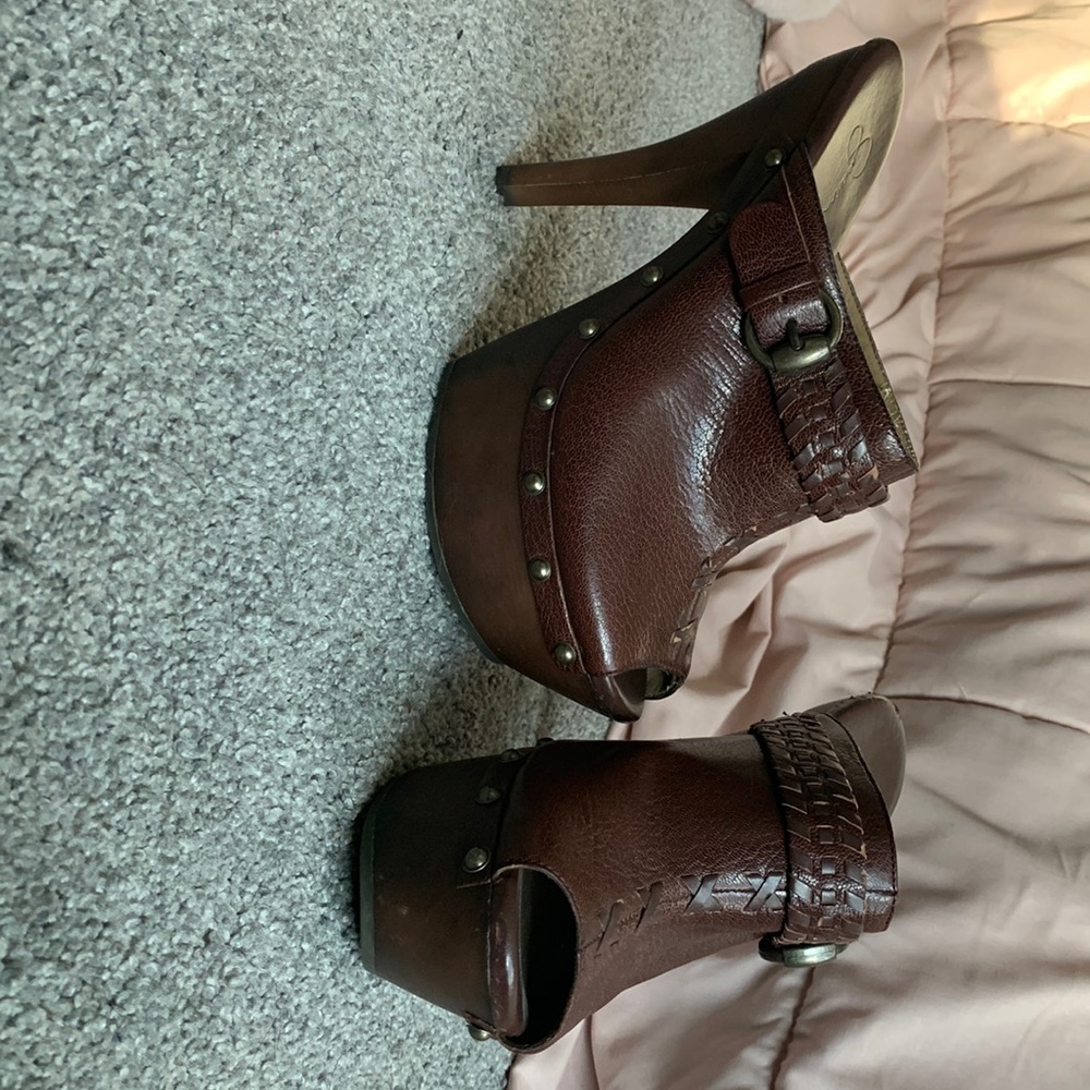 Barely worn